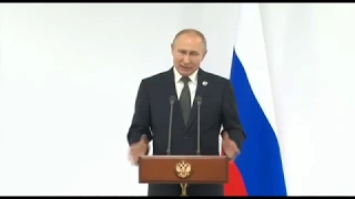 Путин заявил, что Элтон Джон заблуждается