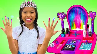 Wendy y Alex van al Baile de Princesas | Se visten de Princesa y Príncipe | Magia para Niñas