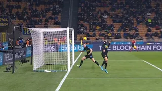 Milan Skriniar Amazing Defensive Play vs AS Roma