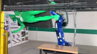 Robot Yaskawa   Bàn hút chân không