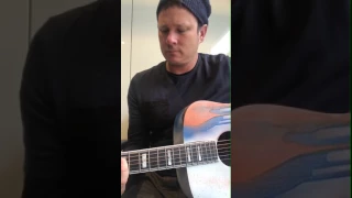 Tom Delonge on acoustic on Instagram Live 2017