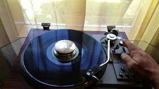 Fully restored 1978 Pioneer PL-560. Full auto turntable.