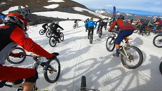 LA COURSE DE VTT LA PLUS FOLLE ! (500 Riders en même temps !)