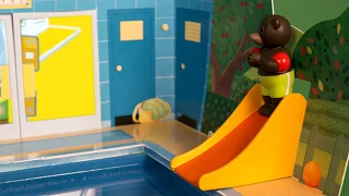 Petit Ours Brun à la piscine - Le stop-motion