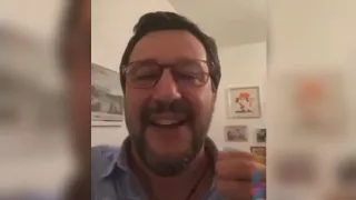 SALVINI RISPONDE AGLI INSULTI DEGLI HATERS IN DIRETTA INSTAGRAM