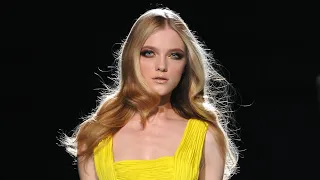 Vlada & Michaela killing it @ Versace Spring 2008