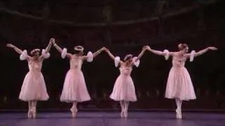 Le Grand Pas de Quatre 1/2 - Les Ballets Trockadero