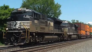 NS 1222 Leads an Intermodal through Chesterton, IN