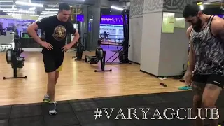 Guy dances lezginka at the gym