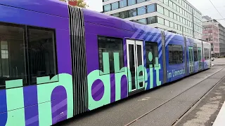 Limmattalbahn in Zürich Altstetten (15.11.2022)