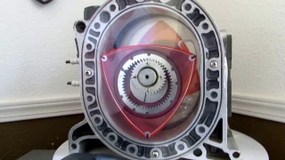 Kurt Robertson explains how a Rotary engine works