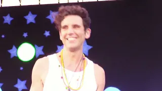 MIKA sings HAPPY ENDING💖🌞 (MIKA - Steel)                    Athens Festival 2023