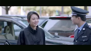 【Full Movie】歹徒们横行霸道以为美女好欺负，没想到一下子全部被她撂倒 🧁 Chinese Television Dramas