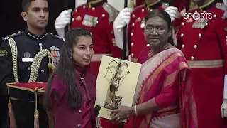 President Droupadi Murmu presents Arjuna Award 2023 to Sheetal Devi for her excellent performance