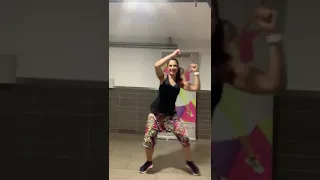 Vivir bailando(silvestre dangond, maluma) choreografia by nadya oliveira