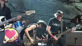 Neil Young + Promise of the Real - Rockin' In The Free World (Live at Farm Aid 2016)