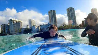 Kahu Surf School - 2 HR Surfing Lesson in Waikiki Beach 3-30-2024 7am 2nd Surfer