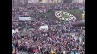 Євромайдан співає гімн України. 1 грудня.