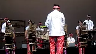 Angklung at theatre Odéon Paris