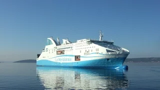 RO PAX FERRY & CARGO SHIP