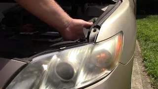 How To Replace The Front Turn Signal Bulb On A 2007-2011 Toyota Camry