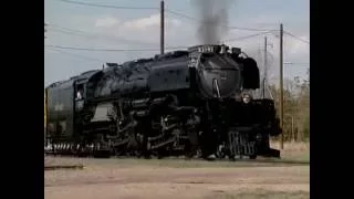 Union Pacific 3985 masquerading as sister Challenger 3967