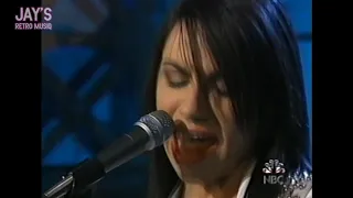 PJ Harvey Performs "This Is Love" on The Tonight Show with Jay Leno (Sept. 18, 2001)