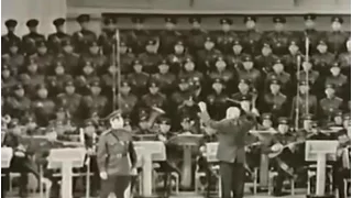 Leonid Kharitonov & The Red Army Choir -  "Есть на Волге Утес" ("There's a Rock on the Volga")