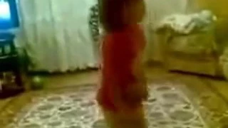 Девочка ругает родителей   Детские приколы   Смешное видео