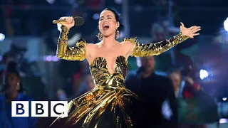 Katy Perry Performs 'Roar' & 'Firework' LIVE at The Coronation Concert