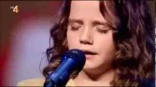 Cette fille n'a que 9 ans et elle fait l'opéra comme une diva