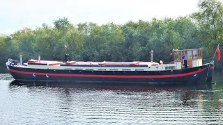 SOLD 1902 Restored Dry Good Barge  https://tingdeneboatsales.net/boat-spec.php?BoatID=7591984