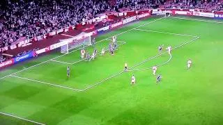 Di Maria misses 1 v 1 with Arsenal keeper Martinez