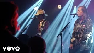 Florida Georgia Line - Round Here (Live on the Honda Stage at the iHeartRadio Theater NY)