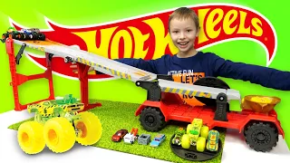 Meganaczepa z rampą! - Hot Wheels Monster Trucks Nowość