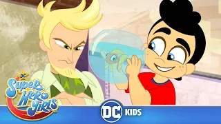 DC Super Hero Girls En Latino | ¡TODOS LOS EPISODIOS DE AQUALAD Y GREEN ARROW! | DC Kids