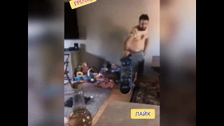 Открыл бутылку животом! Нереально крутой трюк на скейтборде! Man opened a bottle by stomach. Extreme