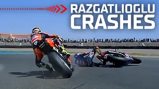 HUGE TWIST in the title fight as Razgatlioglu crashes out of Race 1 🤯 | #ARGWorldSBK