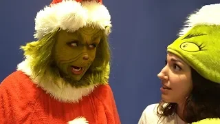 INCONTRIAMO E PARLIAMO CON IL GRINCH FACCIA A FACCIA! *non immaginavamo questo...*