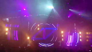 Rest in peace Avicii (Alesso tribute - Creamfields 2018)