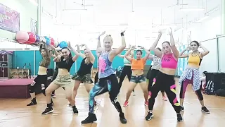 #sweetbutpsycho #zin83 #zumba SWEET BUT PSYCHO - ZIN83 - ZUMBA WARM UP | Choreography