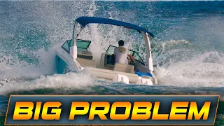 🌊🚩 BOAT FULL OF WATER !! CAPTAIN ERROR AT BOCA INLET !! | HAULOVER INLET BOATS | WAVY BOATS