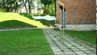 Невероятное падение с лестницы  Amazing trick on the stairs  Ladder act