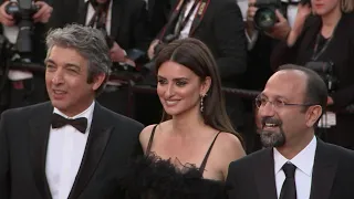 Cruz and Bardem celebrate opening Cannes