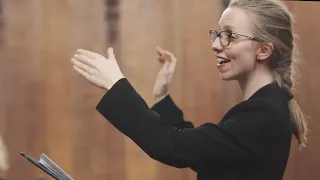 Anna Lapwood conducts Nadia Boulanger's 'Cantique'