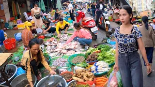 Cambodian fresh market food, Walking tour @ Orussey Market in Phnom Penh street food