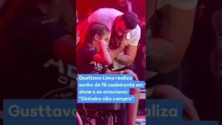 Gusttavo Lima surpreende fã cadeirante durante show