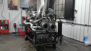 Взрыв дизельного двигателя Cummins тремя турбинами#Shorts
