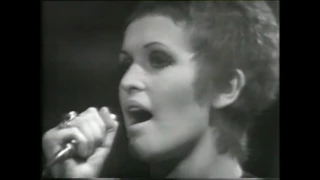 Julie Driscoll & Brian Auger & The Trinity - This Wheel's On Fire
