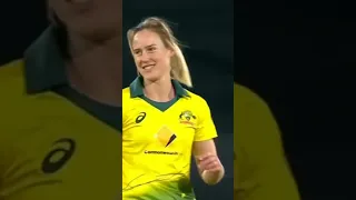 Ellyse Perry 😍 #Shorts #EllysePerry #Cricket